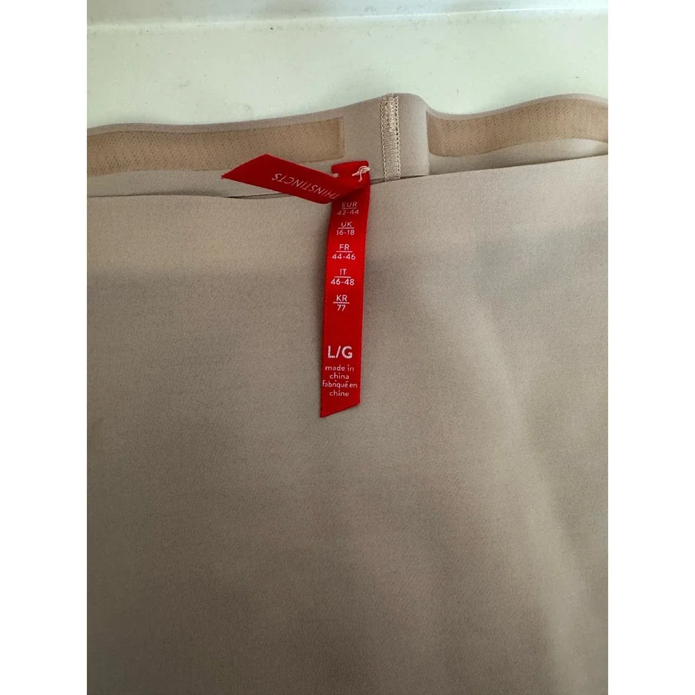 Spanx Thinstincs Nude Body‎ Countour Shorts Size Large
